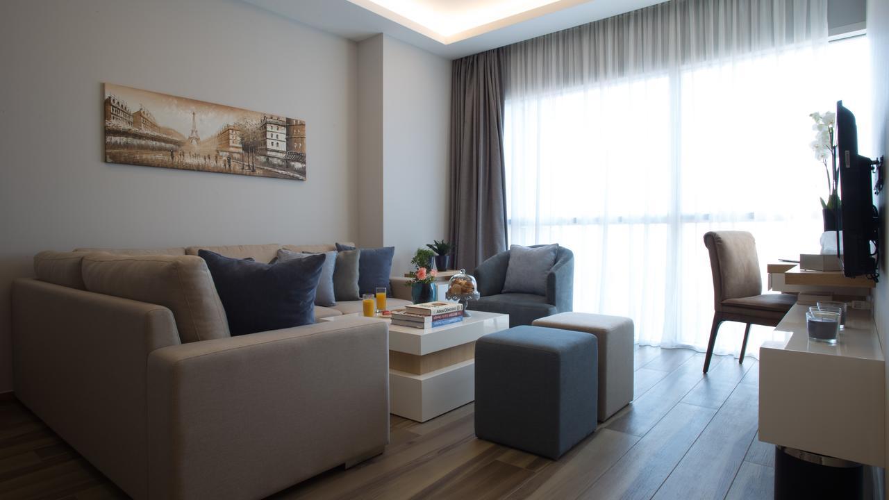 The Stay Furnished Apartments Dbayeh Eksteriør bilde